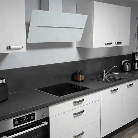 Meyer Mit Privatem Pool & Gartensauna Apartment Mahren