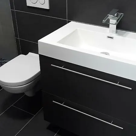 Meyer Mit Privatem Pool & Gartensauna Apartment Mahren