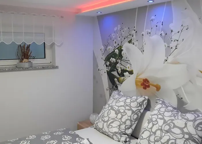 Meyer Mit Privatem Pool & Gartensauna Lejlighed Mahren