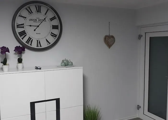 Meyer Mit Privatem Pool & Gartensauna * Mahren