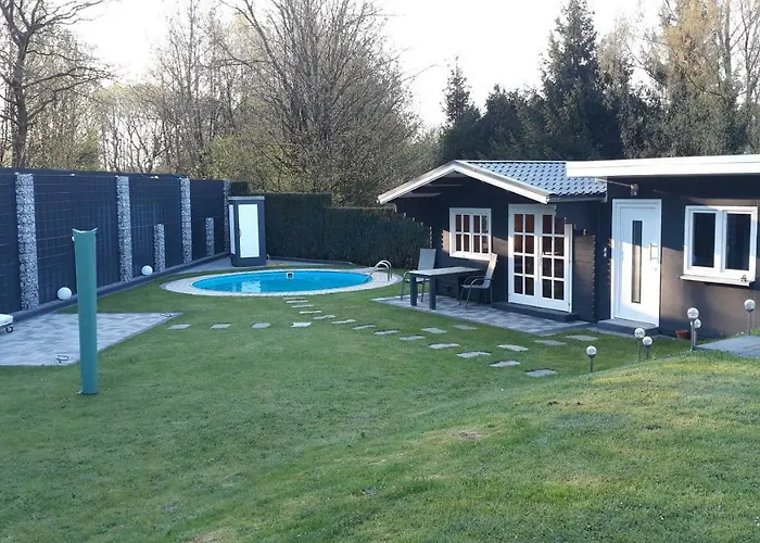 Meyer Mit Privatem Pool & Gartensauna Apartment Mahren