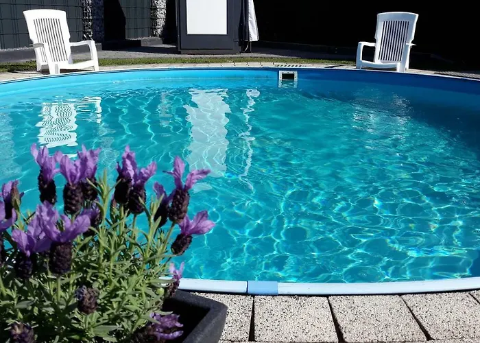 Meyer Mit Privatem Pool & Gartensauna Lejlighed Mahren