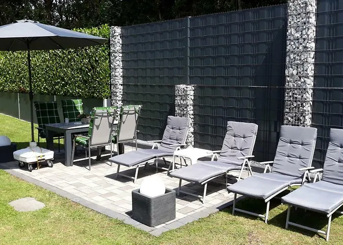 Apartment Meyer Mit Privatem Pool & Gartensauna Mahren